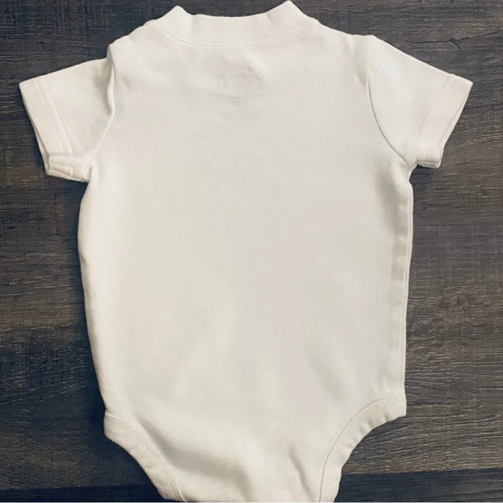 💞 New Infant & Baby Boy Size 3 Months White “I’m The Best” Onesie Bodysuit